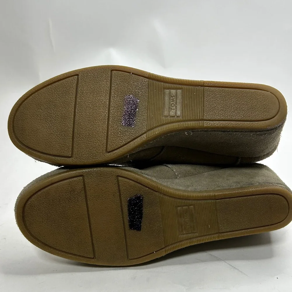 TOMS Suede Wedge Ankle Boots Taupe‎ Lace Up Women's Size 8